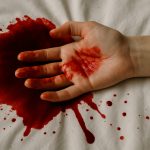 Was bedeutet es, wenn man von Blut träumt: vollständige Deutung