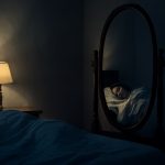 Feng Shui und Spiegel: Warum man nicht gegenüber einem Spiegel schlafen sollte